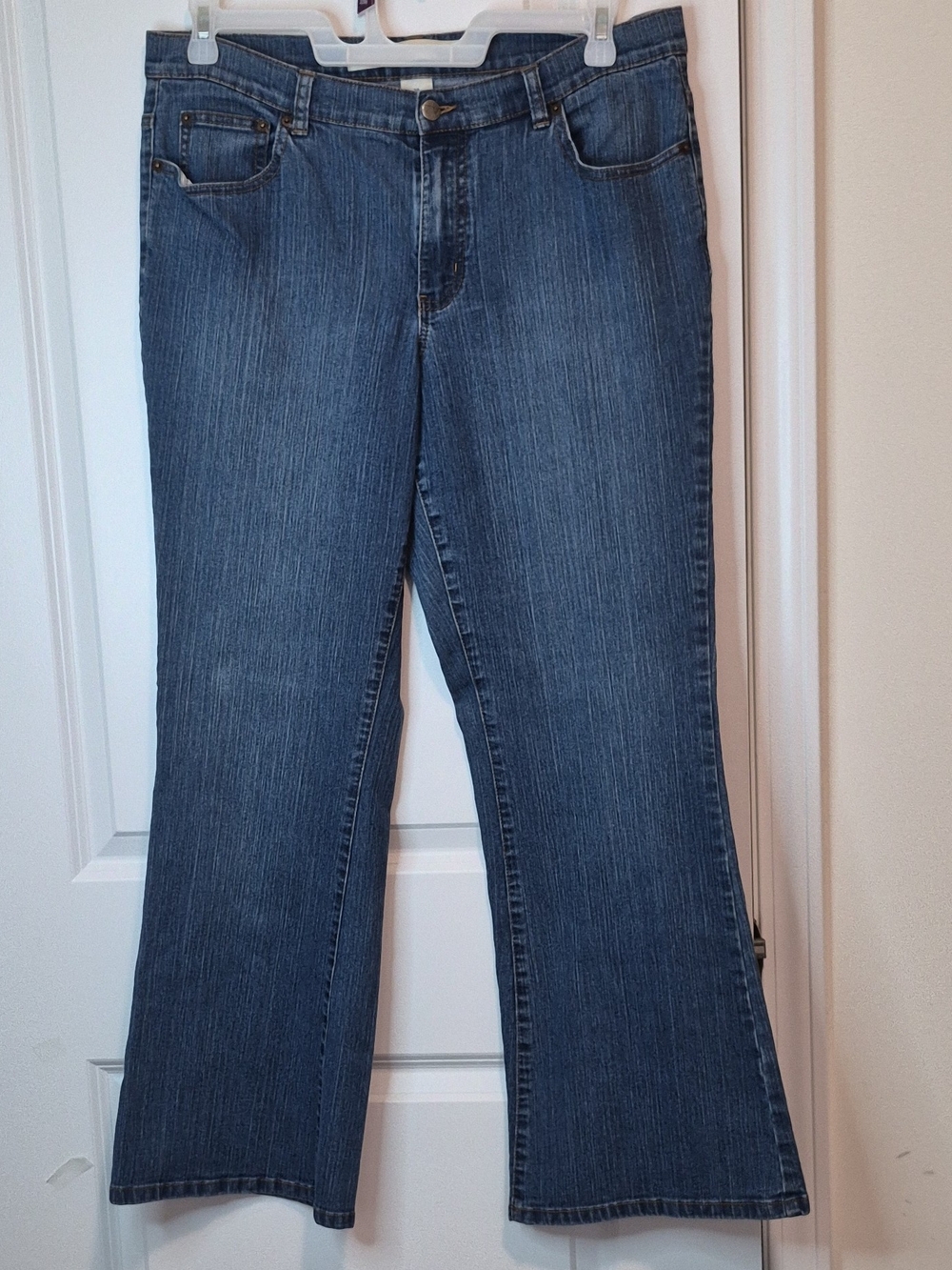 Venezia Women's Medium Blue Flared Jeans Size 16